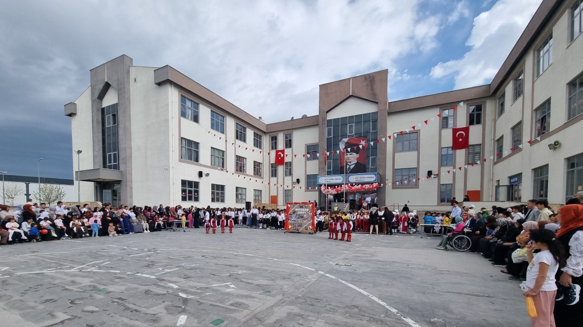 23 Nisan Ulusal Egemenlik ve Çocuk Bayramı